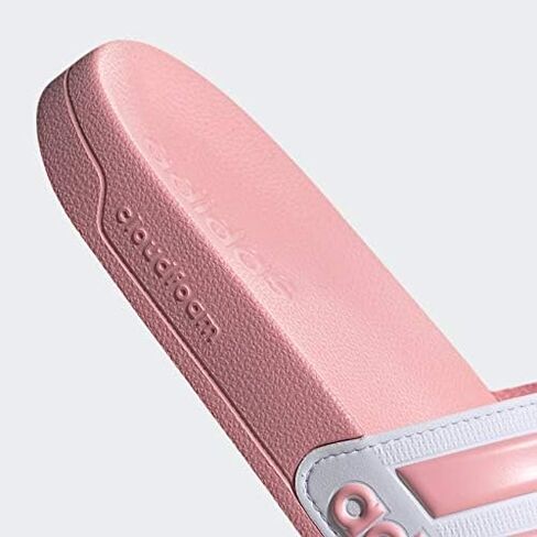 صندل Adilette Shower Slide للنساء من أديداس in Kuwait