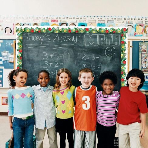 حدود لوحة إعلانات بأوراق استوائية بطول 65.6 قدم، ذاتية اللصق من أوراق النخيل وزهور الكركديه وحواف لوحة إعلانات للعودة إلى المدرسة والفصول الدراسية وديكورات المكاتب المنزلية in Kuwait