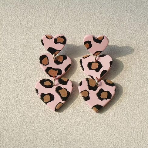 Love Heart Leopard Earrings Unique Pink Acrylic Cute Three Love Heart Dangle Drop Earrings Statement For Women Teen Girls Fashion Unique Christmas Valentine’S Day Jewelry Gift in Saudi Arabia