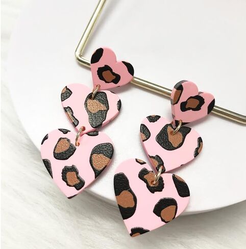 Love Heart Leopard Earrings Unique Pink Acrylic Cute Three Love Heart Dangle Drop Earrings Statement For Women Teen Girls Fashion Unique Christmas Valentine’S Day Jewelry Gift in Saudi Arabia