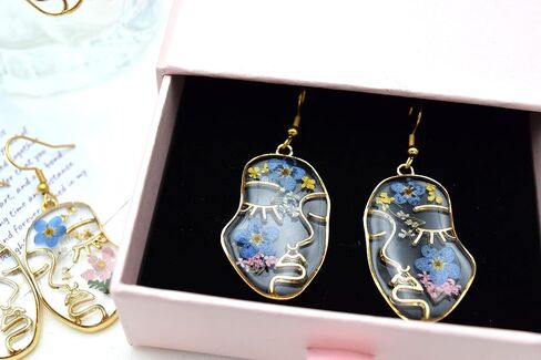 Handmade Forget-Me-Not Myosotis Remember Me Dried Flower Stainless Steel Dangle Earrings Jewelry Hypoallergenic in Saudi Arabia