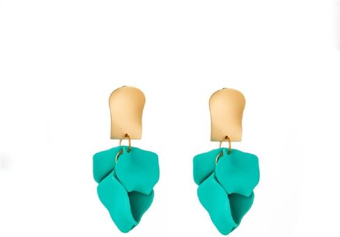 Chic Elegant Boho Red Rose Petal Dangle Resin Earrings Drop Acrylic Tiered Matte Flower Earrings Statement Exaggerated Floral Tassel Earrings for Women Girls in Saudi Arabia