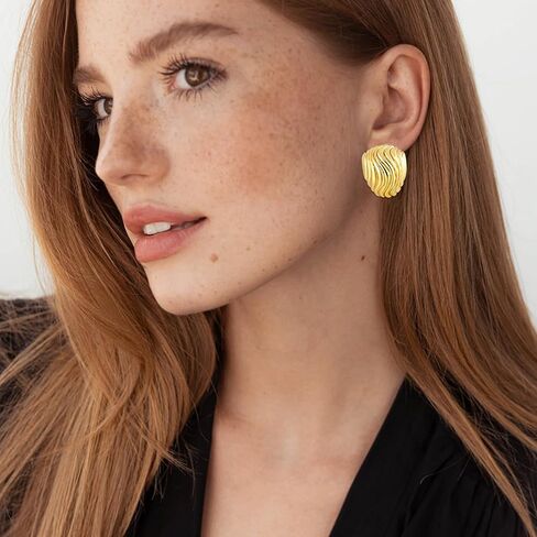 أقراط ذهبية مكتنزة للنساء العصرية، أقراط مموجة مضادة للحساسية، هدية مجوهرات عصرية للنساء والفتيات in Kuwait