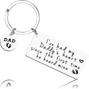 ILHSTY Daddy Keychain Gifts From Daughter Son, Dad Gift Keyring For Thanksgiving Birthday Christmas Father’s Day Valentine’s Day, Gift Box Lovely Greeting Card DAD Gift Key chain For Daddy