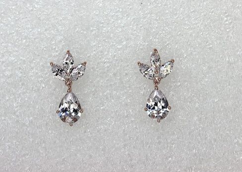 Faship Gorgeous CZ Crystal Floral Necklace Earrings Set in Kuwait