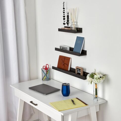 رف عائم بتصميم بسيط مقاس 12 بوصة مع حافة للصور من Home Basics | أرفف حائط للحمام، وغرفة المعيشة، وغرفة النوم، وديكور المطبخ، والأرفف بدون أجهزة مرئية (طبيعية) in Kuwait