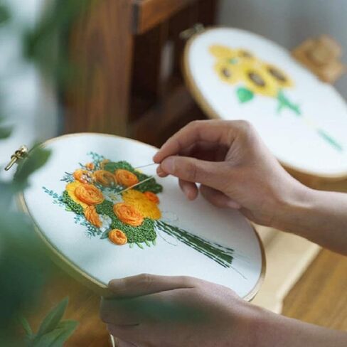 Jekocet ㅤ Embroidery Kit for Beginners with Flower Pattern Cross Stitch Stamped Embroidery Starter Kit Needlepoint Kits for Adults - Orange in Saudi Arabia