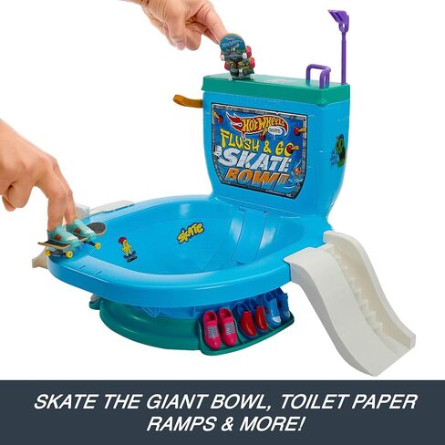 مجموعة تزلج على شكل لوح أصابع للمرحاض من Hot Wheels، حديقة تزلج Flush & Go مع لوحة واحدة حصرية، زوج واحد من أحذية التزلج القابلة للإزالة وورقة لاصقة in Kuwait