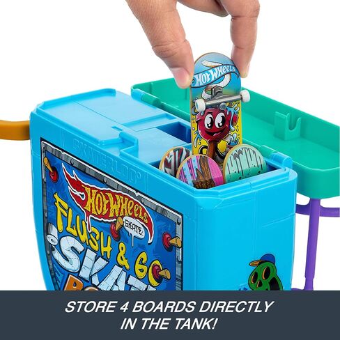 مجموعة تزلج على شكل لوح أصابع للمرحاض من Hot Wheels، حديقة تزلج Flush & Go مع لوحة واحدة حصرية، زوج واحد من أحذية التزلج القابلة للإزالة وورقة لاصقة in Kuwait