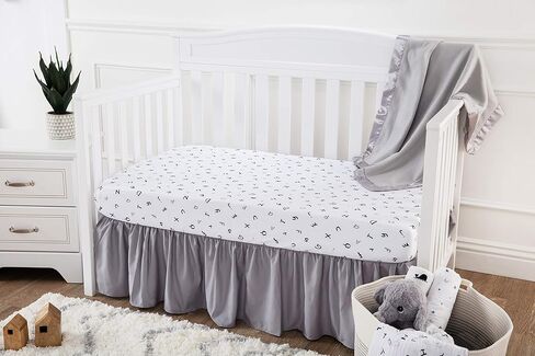 طقم سرير أطفال مكون من 3 قطع من شركة أمريكان بيبي، بأحرف أبجدية، للأولاد والبنات in Kuwait