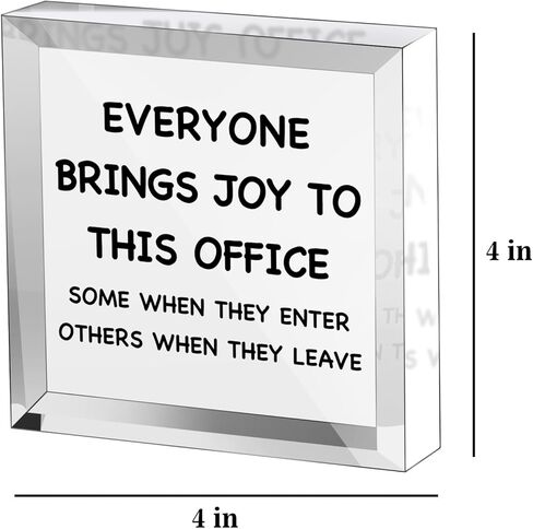 لافتات زخرفية ملهمة من الأكريليك للمكتب - فن سطح المكتب وديكور سطح المكتب المنزلي - الجميع يجلب السعادة لهذا المكتب (4 × 4 بوصات) in Kuwait