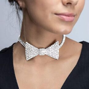 Xerling كامل أحجار الراين Bowknot المختنق القلائد بيان مثلج خارج القوس القلائد للنساء الفتيات حساسة القلائد طوق الزفاف لحفلة الزفاف