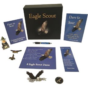 صندوق تذكار الكشفية لـ Eagle Scout: إصدار Dare to Soar (إجمالي 11 عنصرًا!) هدية Eagle Scout - هدية Eagle Scout