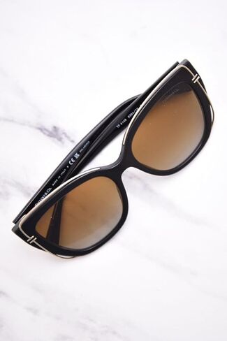 نظارة شمسية تيفاني آند كو بإطار أسود، عدسات بولارية متدرجة باللون البني، 54 ملم in Kuwait