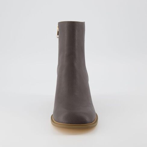 حذاء نسائي من CUSHIONAIRE بكعب Dante + إسفنج يحتفظ بالشكل، متوفر بعرض واسع in Kuwait