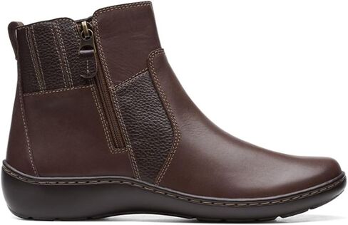 حذاء الكاحل Cora Grace النسائي من Clarks in Saudi Arabia