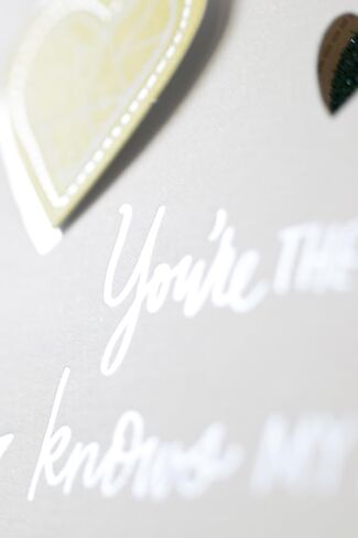 بطاقة الذكرى السنوية المميزة (قلوب ذات أنماط) in Kuwait