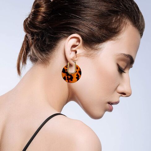 إكسسوارات لوكس أقراط متدلية دائرية الشكل من الراتينج الذهبي بطبعة جلد الفهد in Kuwait