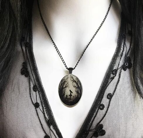 Raven Cross Glass Pendant Necklace - Vintage Gothic Raven Cameo Necklace Mystic Witch Jewelry Gift Accessories in Kuwait