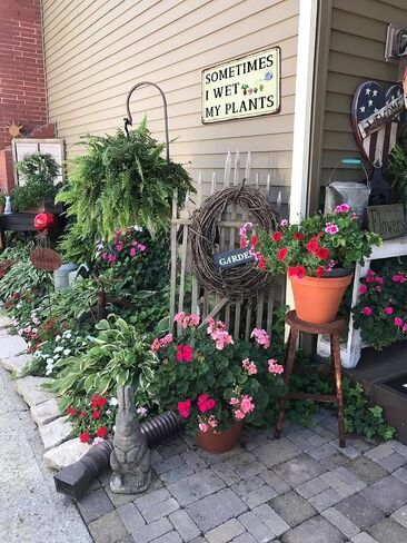 Funny Garden Decor - A Dirty Hoe is a Happy Hoe - Gardening Gifts - Vintage Outside Gardening Sign - Garden Gate Signs - 12x8 inches Aluminum Metal Sign in Saudi Arabia
