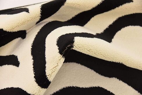 Unique Loom Wildlife Collection Animal Inspired with Zebra Design Area Rug, 3 ft 3 in x 5 ft 3 in, Ivory/Black in Kuwait