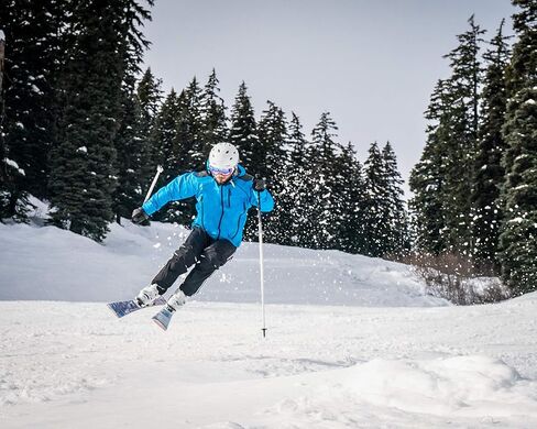سترة رجالي مقاومة للماء مطبوع عليها Showers Pass in Kuwait