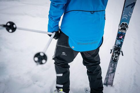 سترة رجالي مقاومة للماء مطبوع عليها Showers Pass in Kuwait