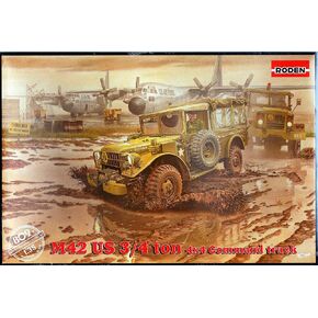 Roden 809 Model Kit M42 US 3/4 Ton 4x4 Command Truck