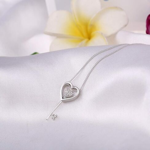 KRUCKEL قلادة على شكل قلب مرصعة بكريستال سواروفسكي | قلادة مطلية بالذهب الأبيض | مجوهرات مضادة للحساسية للنساء | عيد ميلاد، ذكرى سنوية in Kuwait