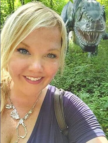 idealway Dinosaur Skeleton Tyrannosaurus Necklace Pendant Animal Short Choker for Women Children Gift in Saudi Arabia