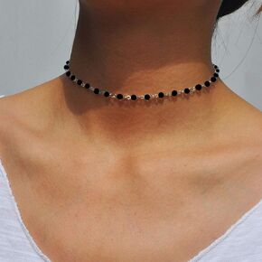عقد أنيق من الخرز وقلادة سلسلة مصنوعة يدويًا مجوهرات للنساء والفتيات (فضي أسود) in Kuwait