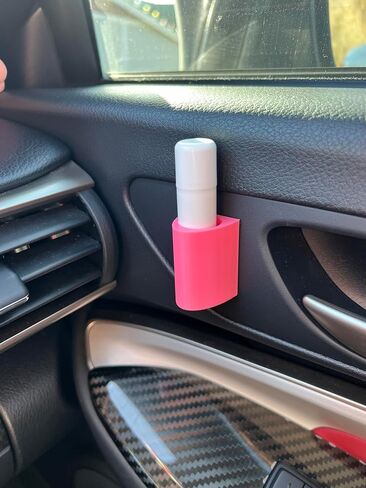 حامل مرطب الشفاه الرائع | يناسب Chapstick & Burt's Bees للسيارات وسيارات الدفع الرباعي والشاحنات - ملحق السيارة (أسود) in Saudi Arabia