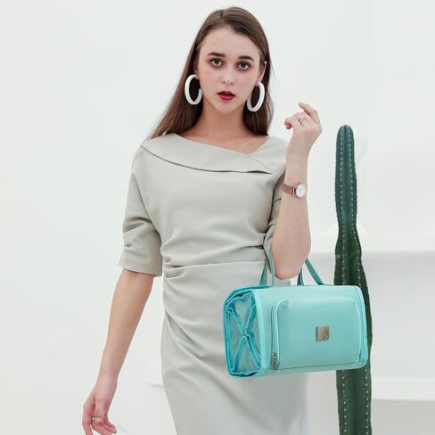 حقيبة مكياج قابلة للطي، حقيبة أدوات الزينة مقاومة للماء للنساء، حقائب معلقة لتنظيم السفر مع حجرة لتنظيم المجوهرات، كبيرة جدًا 4 أكياس شفافة معتمدة من إدارة أمن المواصلات الأمريكية لمكياج مستحضرات التجميل (بنفسجي) in Kuwait