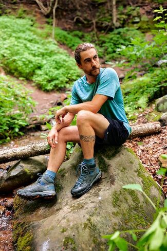 Vasque Men's Talus AT UD Hiking Boot in Saudi Arabia