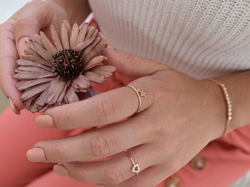 خاتم BLOSSOM & HUE على شكل نجمة - شريط متراص قابل للتعديل - ذهب وردي عيار 14 قيراط in Saudi Arabia