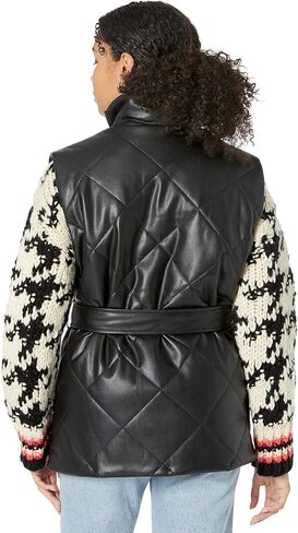 [BLANKNYC] سترة نسائية مبطنة من الجلد النباتي مع حزام ذاتي in Kuwait