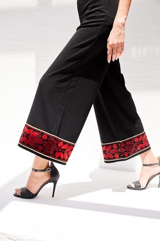 Palestine Traditional Women Folklore Palestinian Embroidered Wide Capri Pull On Pants with Embroidery Black in Saudi Arabia