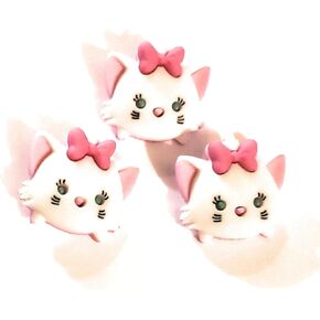 Officially Licensed Disney Aristocats Tsum Buttons by Dress It Up Buttons and Embellishments - 3 Pieces - Marie