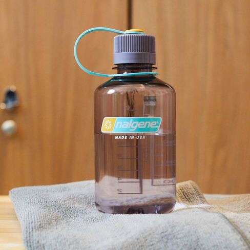 زجاجة مياه نالجين تريتان ذات الفم الضيق خالية من مادة BPA، باذنجان، 32 أونصة in Saudi Arabia