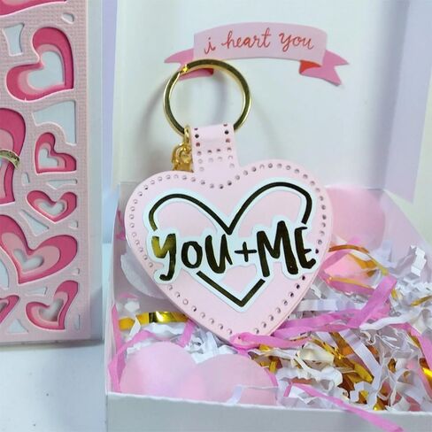 قطع معدنية على شكل سلسلة مفاتيح على شكل قلب، إطار سلسلة مفاتيح على شكل قلب قطع معدنية يموت قطع استنسل بطاقة ورقية حرفية قالب DIY قطع معدنية يموت الألبوم النقش ورقة يموت لصنع بطاقة سكرابوكينغ in Kuwait