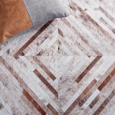 SAFAVIEH Faux Hide Collection Accent Rug - 3' x 5', Beige & Brown, Rustic Design, Non-Shedding & Easy Care, Machine Washable Ideal for High Traffic Areas in Entryway, Living Room, Bedroom (FAH526A) in Saudi Arabia