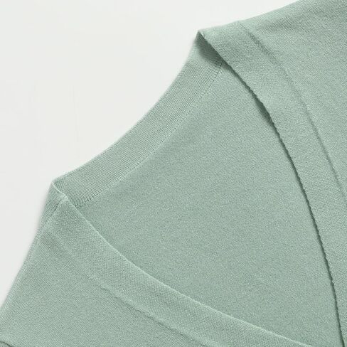 سترة نسائية كارديجان بياقة V محبوكة وأكمام طويلة وأزرار بلون سادة، سترات كاجوال in Kuwait