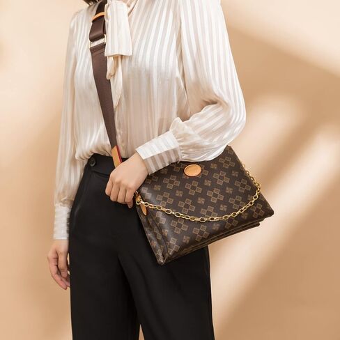 Crossbody Bags for Women Men - Leather Crossbody Purses with Print Pattern, Delicate Chain Strap Shoulder Bag for Women in Saudi Arabia