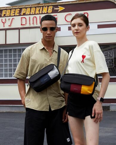 حقيبة كروس للنساء والرجال حقيبة كتف بحمالة كتف للسفر خفيفة الوزن ومقاومة للماء مع حزام قابل للتعديل للحمل اليومي حقيبة كاجوال للعمل غير الرسمي وصالة الألعاب الرياضية in Kuwait