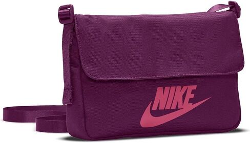 Nike T-Shirt in Saudi Arabia