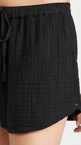 XIRENA Women's Starlyn Short in Saudi Arabia