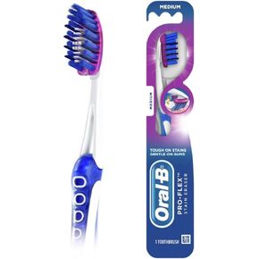 Oral-B 3D White Pro-Flex Stain Eraser Toothbrush, Medium, 1 Count