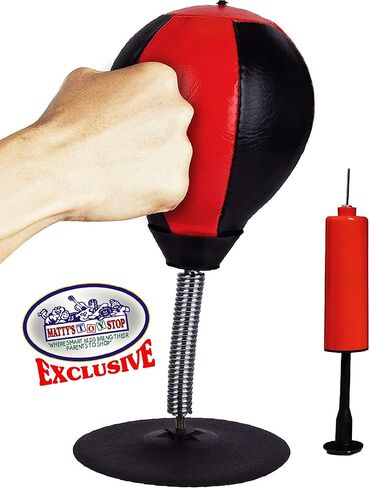 كيس اللكم المكتبي من Matty's Toy Stop (الكرة) مع مضخة هواء، لتخفيف التوتر في المنزل أو المكتب in Kuwait