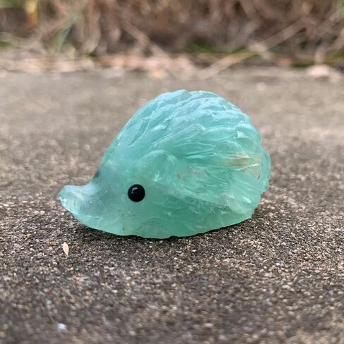 تمثال منحوت يدويًا على شكل قنفذ كريستالي مختلط من الأحجار الكريمة (الجمشت) in Kuwait