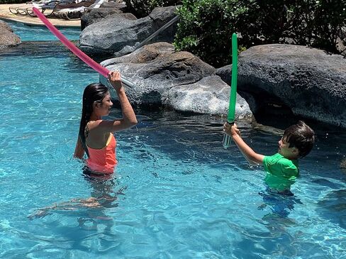 Pack of 8 Inflatable Light Saber Sword Toys - 8 Green Lightsabers - Pool, Beach, Party Favors, LARP, Halloween Costume, give Away, Christmas Stocking Stuffer in Kuwait